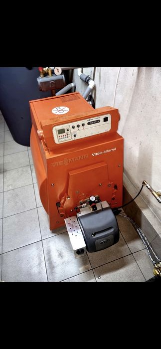 Vând centrala combustibil lichid / ulei ars / motorina / pacura / clu