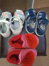 Обувь детская для дома или садика, в хорошем состоянии.