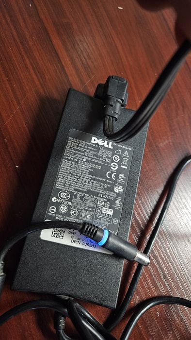 Ноутбук DELL Inspiron 1464 б/у в отличном состоянии