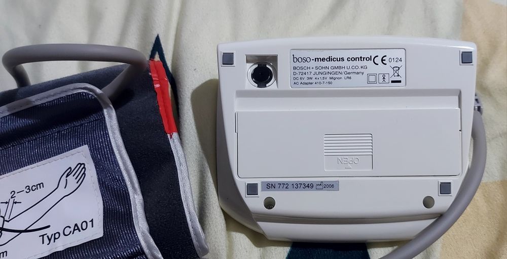 Tensiometru de brat boso medicus control