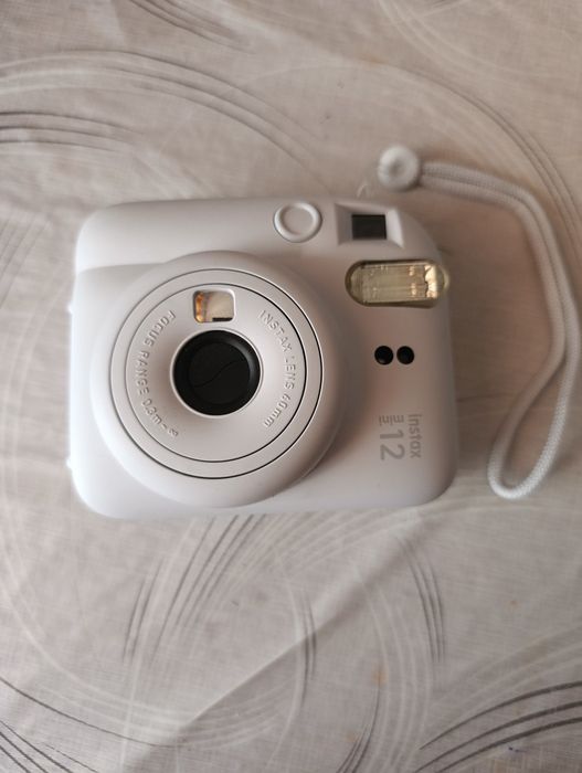 Полароид instax12mini