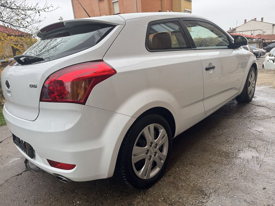 Kia Ceed 2009 год.