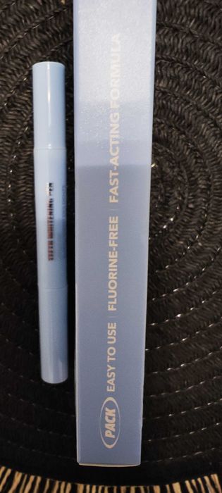 Stiloul pentru albirea dintilor Teeth Whitening Pen