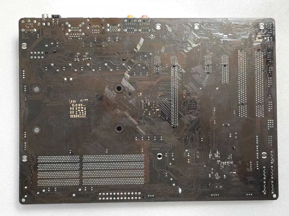Placa de baza ASRock 970 EXTREME3, AM3+ + Procesor AMD FX 6300