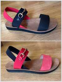Дамски равни сандали в червено и черно