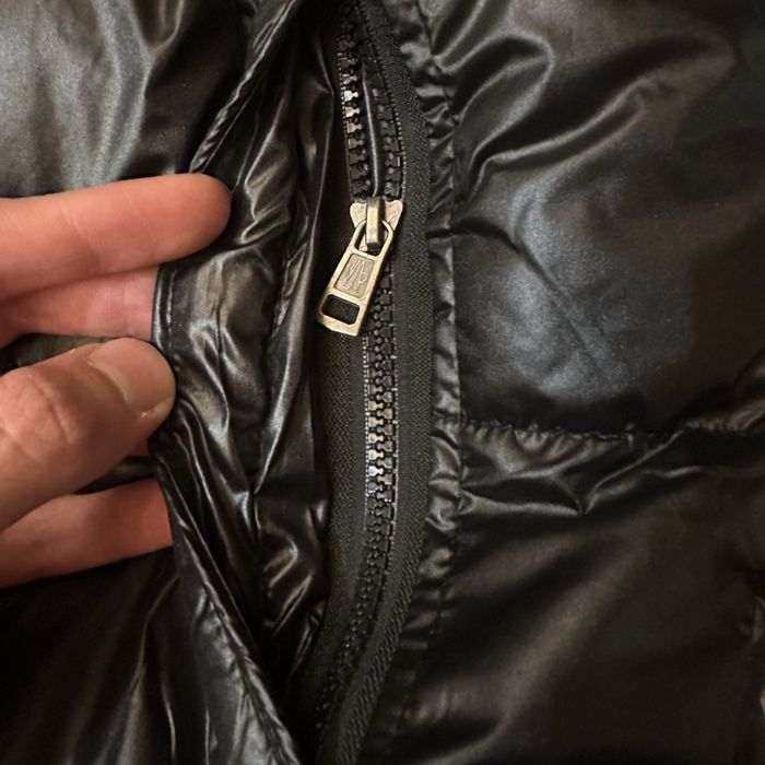 Moncler черно зимно яке размер L