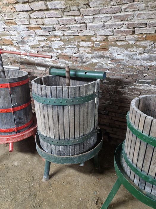 Teascuri, prese ,zdrobitor struguri