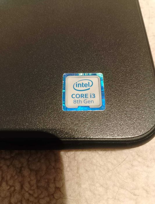 Ultrabook Dell Latitude 3310, i3-8145U, 8gb ddr4, 128gb ssd M2,
