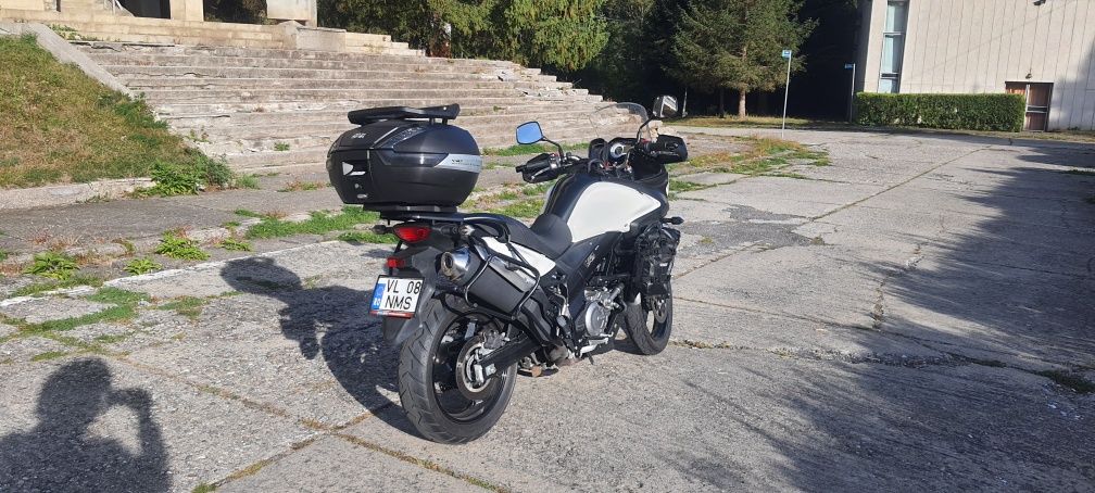 Suzuki v strom 650