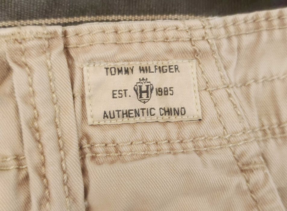 Pantaloni Tommy Hilfiger - Authentic Chino