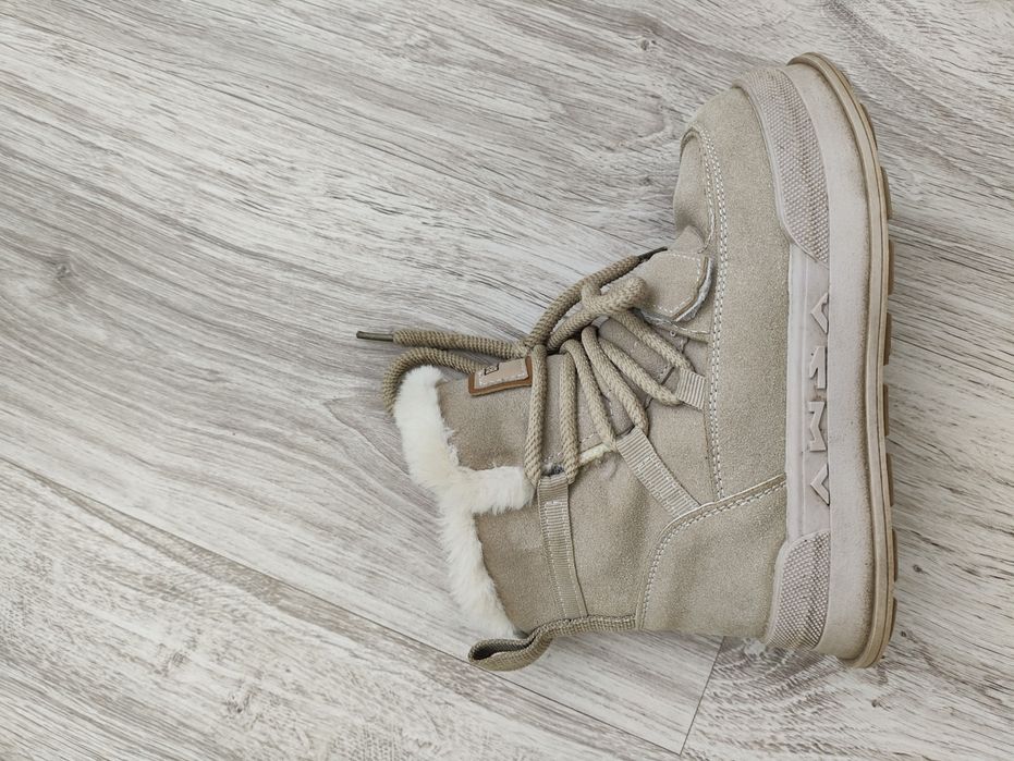 Зимние сапоги для девочки