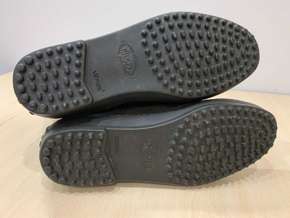 Ghete dama Tod's combat din piele intoarsa cu talpa Vibram 39