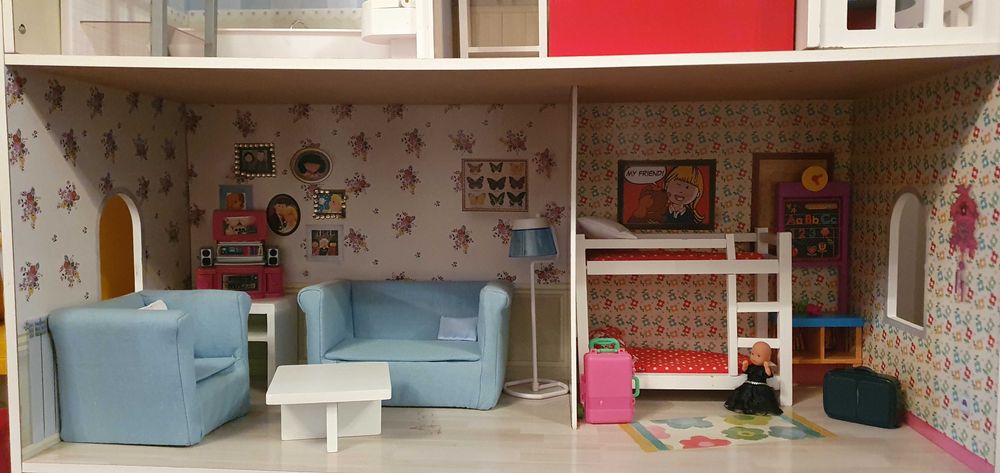 Căsuță pentru papusi de lemn 3 etaje IMAGINARIUM.