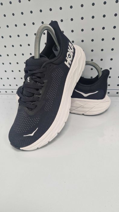 Оригинални дамски маратонки- Hoka ARAHI 7