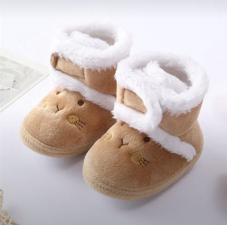 Обувь для новорождённих