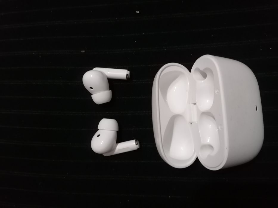 Слушалки airpods