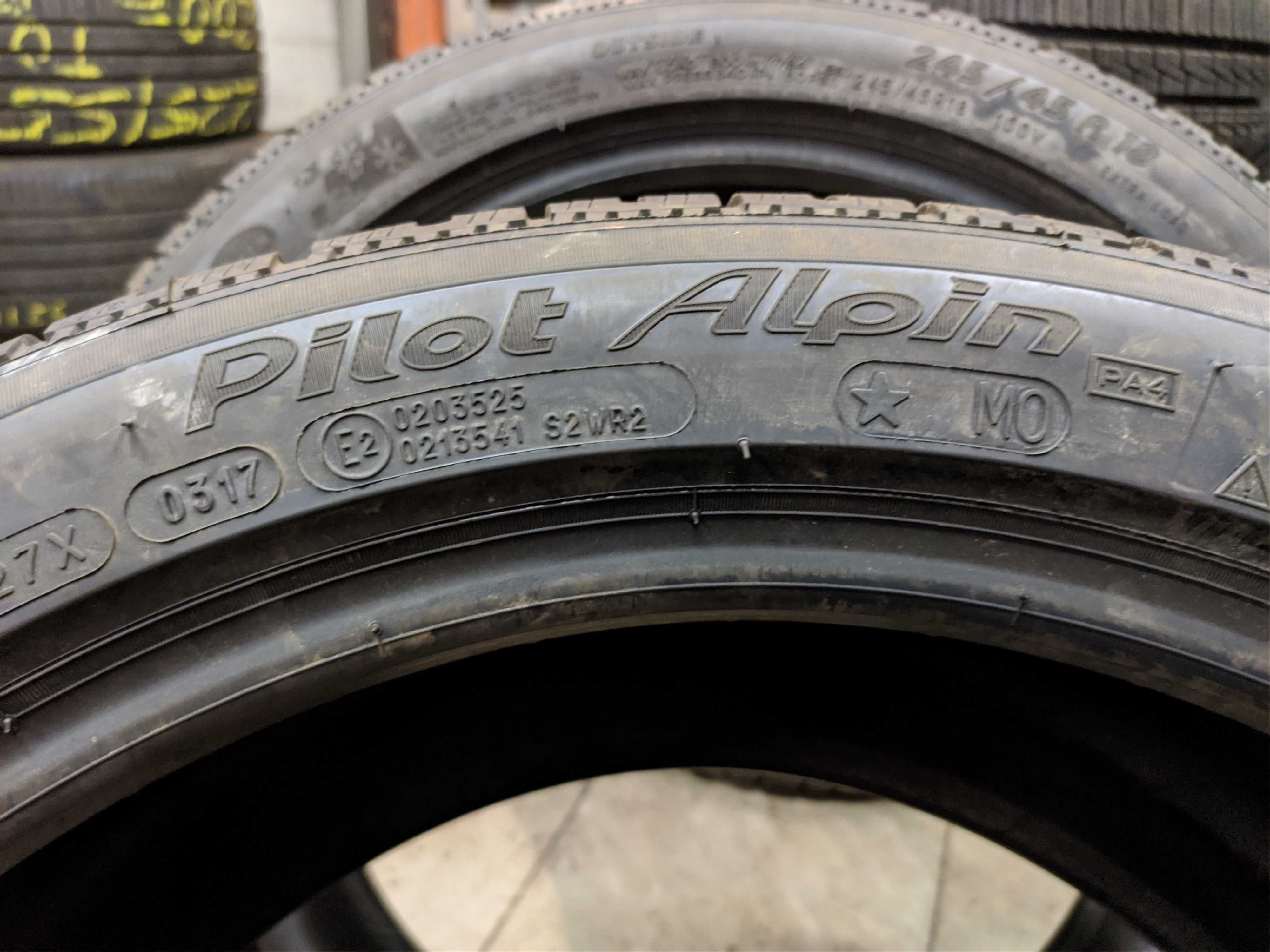 2бр Нови зимни гуми 245 45 18 - Michelin