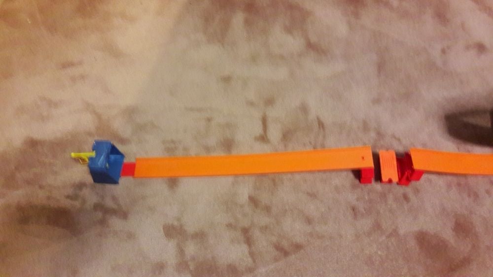 Писта за колички Хотуйлс