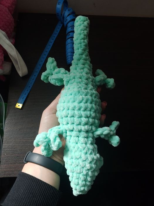 Jucarie gecko crosetata