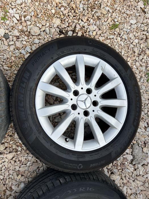 Гуми с джанти Mercedes 16