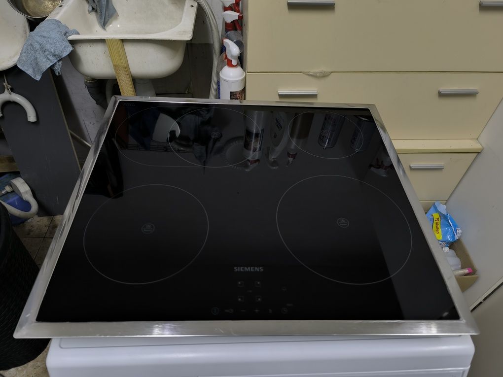 Индукционен плот Siemens EH645BB17E