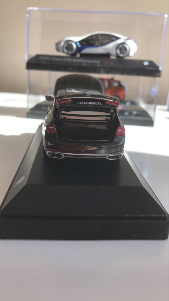 Macheta Bmw seria 7 Paragon 1:43