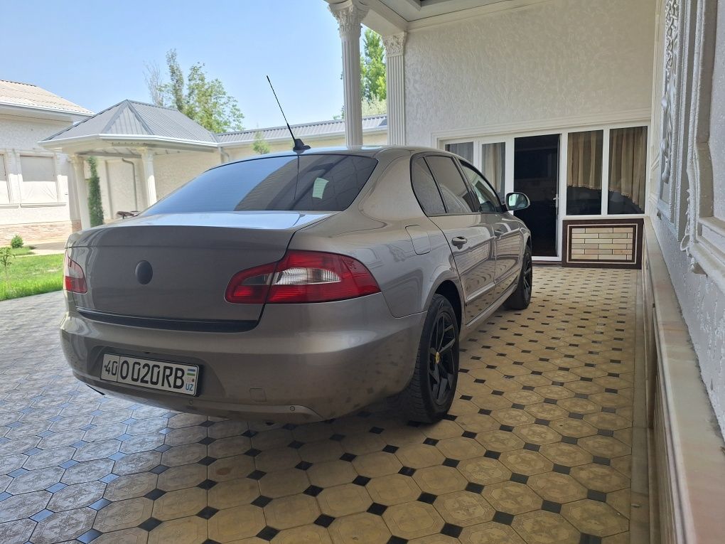 Skoda superb biznes klass.