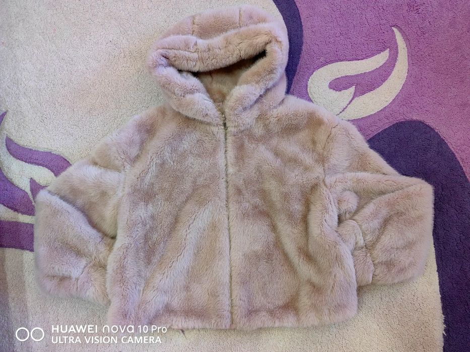 Къси якета с еко косъм