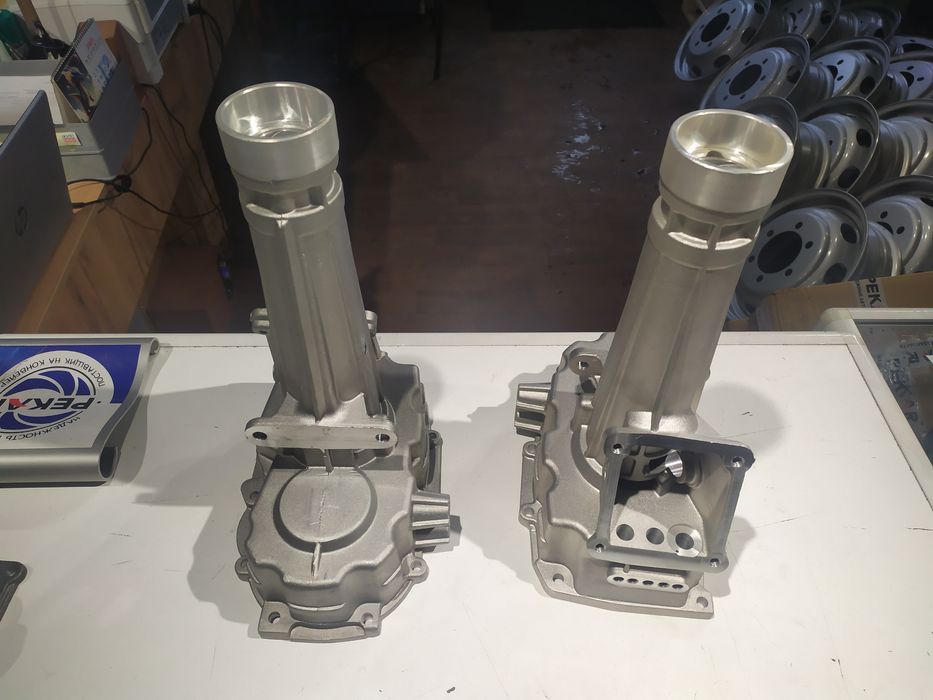 Корпус КПП задний удлинитель