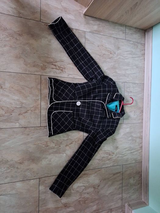 Намалено на 18лв Дамски якета+подаръци