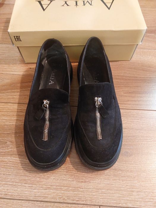 Женские туфли лоферы. 38размер, в отличном состоянии