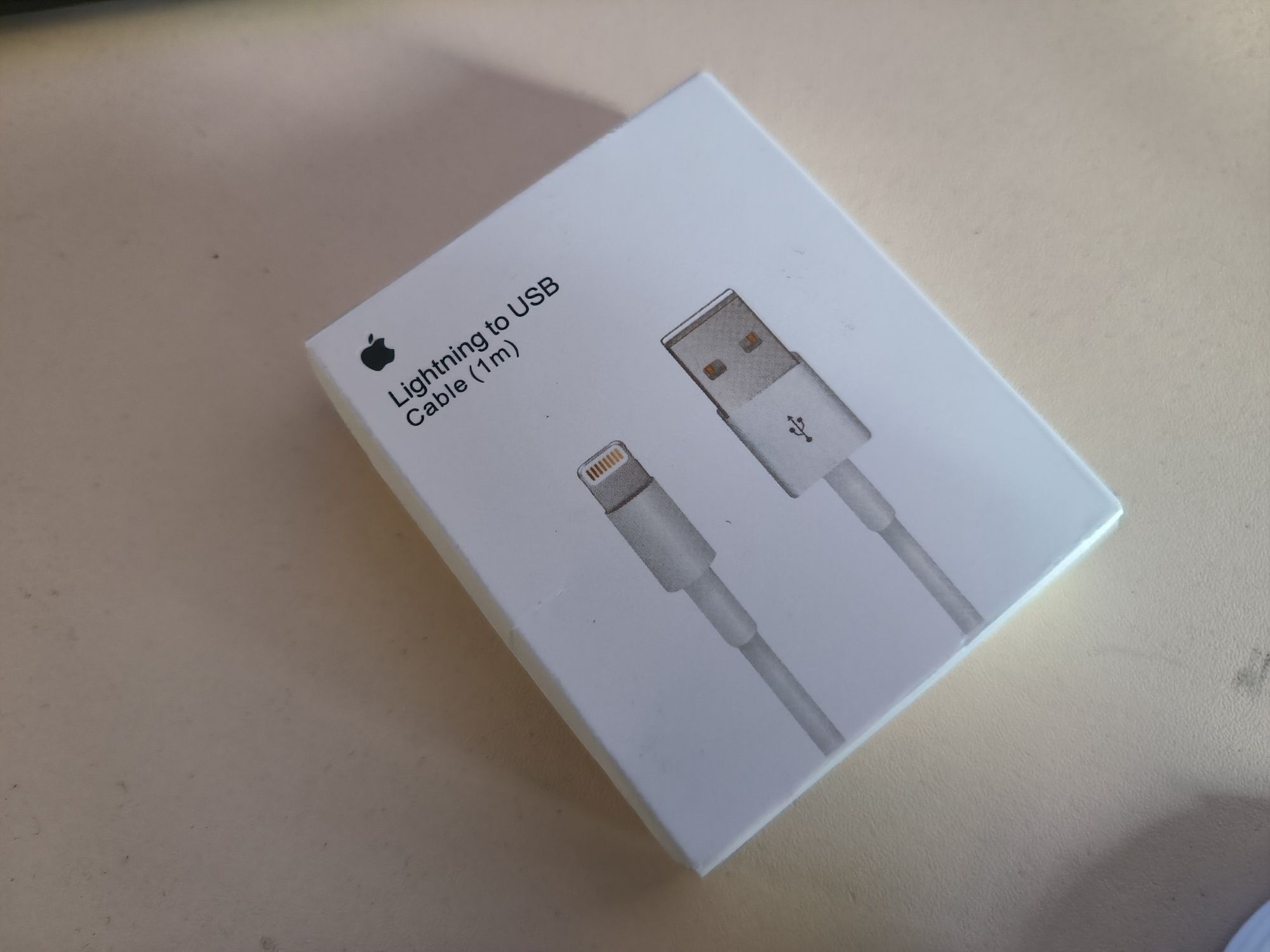 Оригинален USB кабел за iphone и  ipad, aplle 1м.