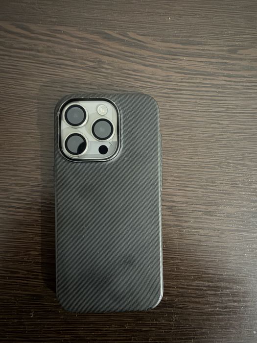 Продам айфон 15 про серебристая