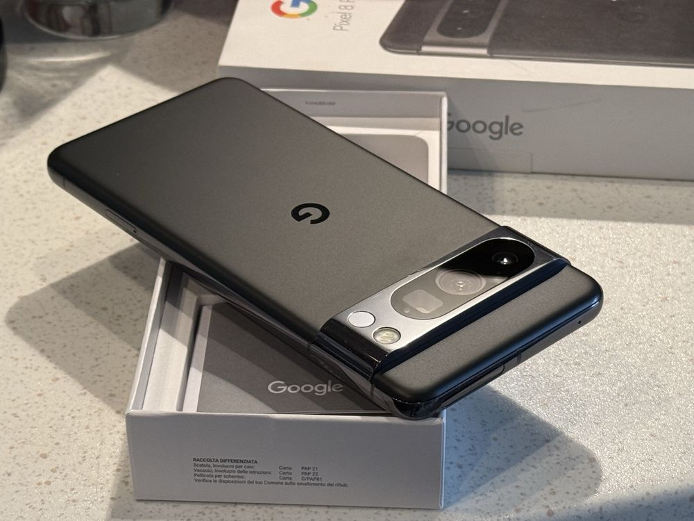 Google Pixel 8 Pro 5G 128GB 12GB RAM Dual Obsidian Black  – Като НОВ!