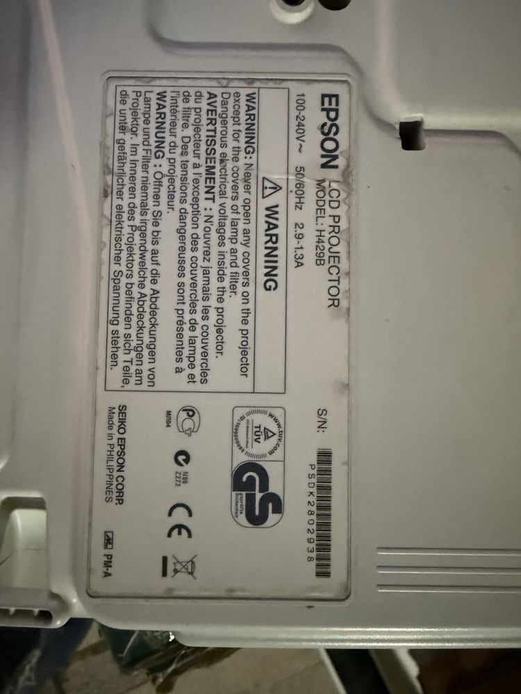 * EPSON проэктор + экран 3х2 + спутниковый тюнер комплект для кафе и р