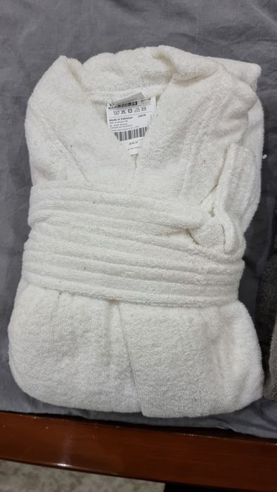 Продаются халаты махровые