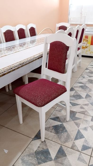 Продам стол и стулья