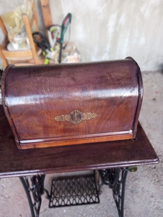 Mașină de cusut Singer funcțională