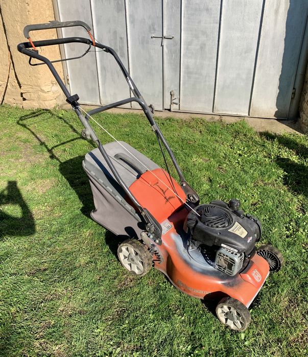 Самоходна Косачка Husqvarna LC 140S
