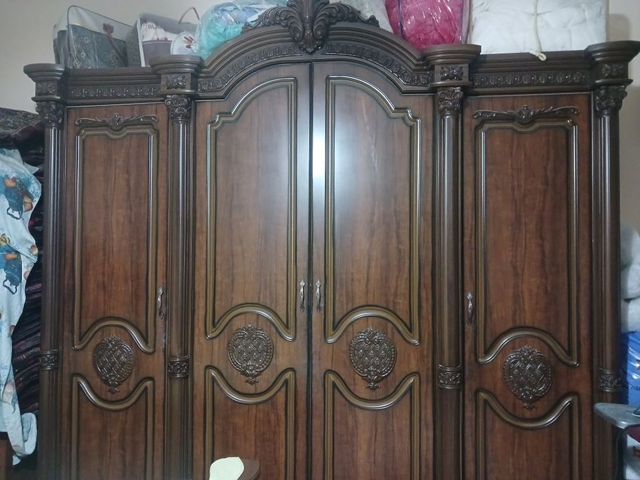 Splaniy mebella sotiladi