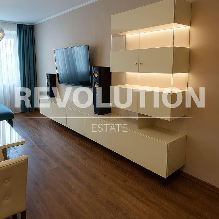 Дава се под наем Тристаен апартамент в Варна, Младост 2 - 90 кв.м за 600 € - Снимка #2