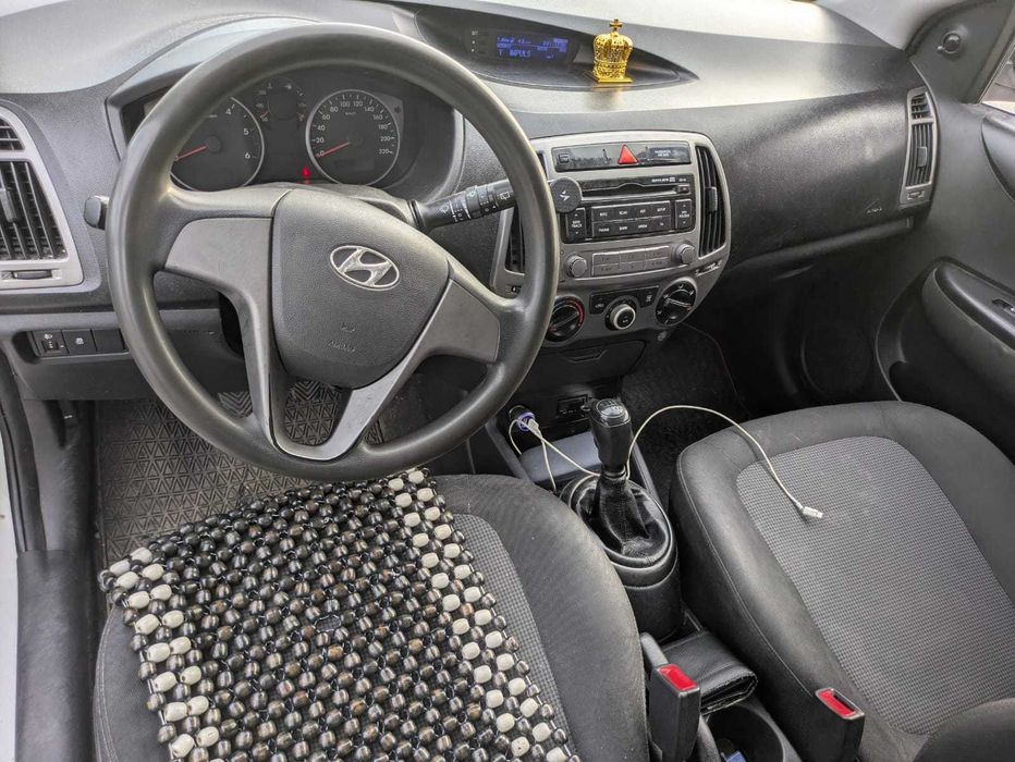 Vând Hyundai 120  an 2015