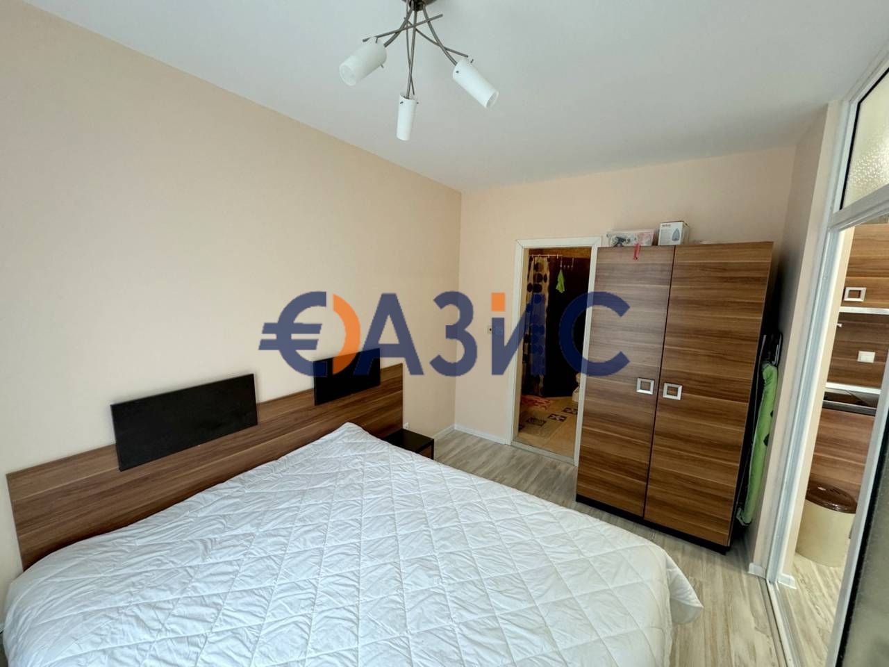 Продава се Тристаен апартамент в к.к. Слънчев бряг - 70 кв.м за 1199 €/кв.м - Снимка #14