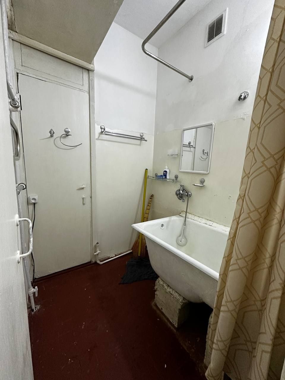Срочно продаётся квартира Феруза сагдяна 1*2/2/4 балкон 1*5×3 40500