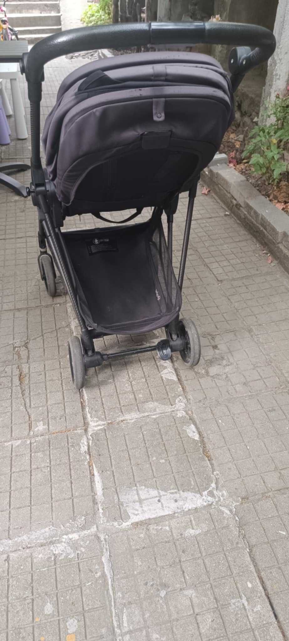 Бебешка количка Cybex Melio Carbon Magic Black и зимен чувал Cybex