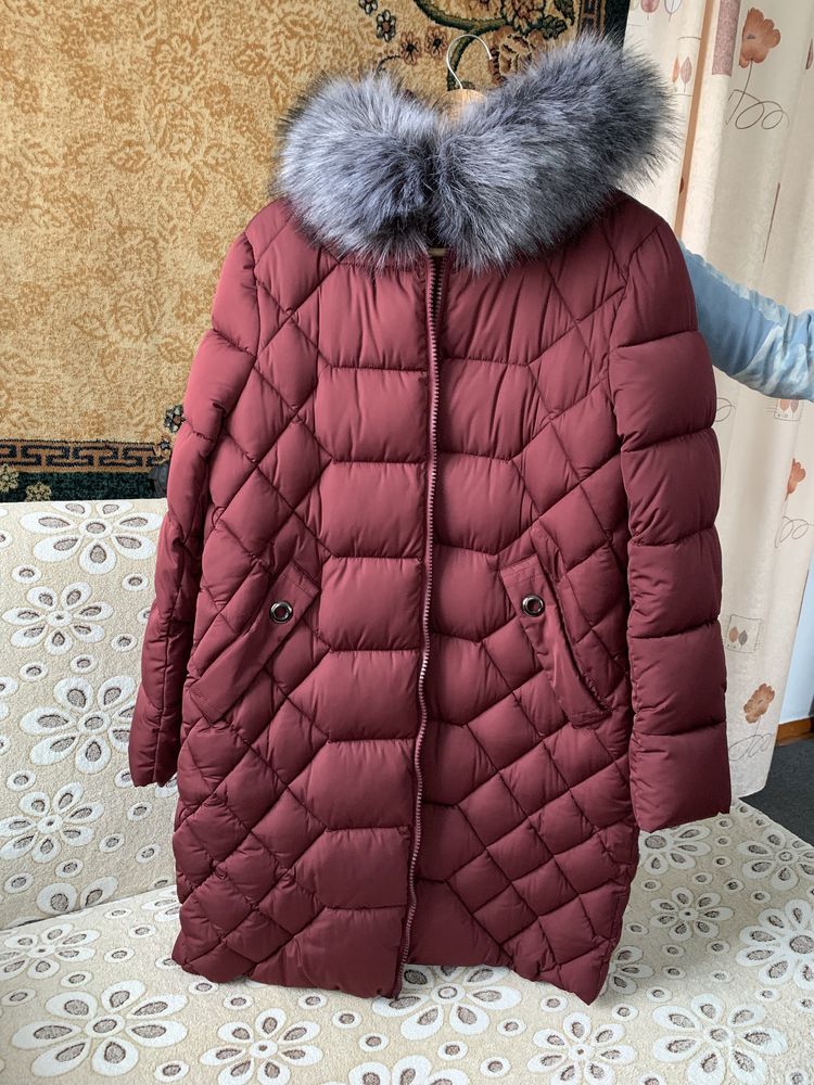 Женское синтепоновое пальто пуховик