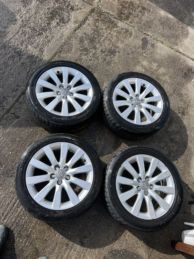 Джанти с летни гуми Audi A1 215/45/16 DOT18. Dunlop7мм грайфер . 5х100