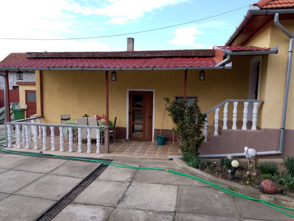 Casa de vanzare la 6 km de Hateg jud Hunedoara
