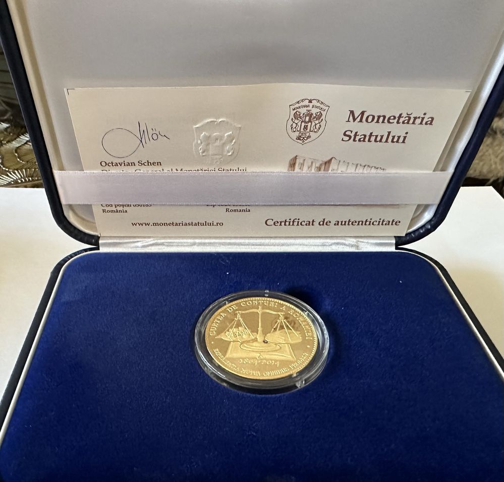 Colectie medalii si insigne Curtea de Conturi