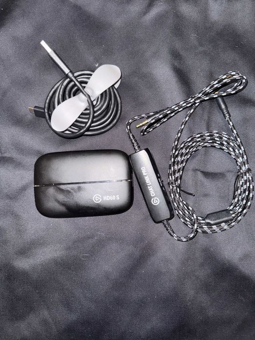 Placa de Captura Elgato HD60S + Adaptor Elgato Chat Link Pro